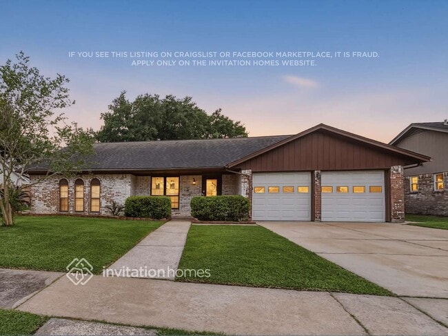 Building Photo - 1824 Meadow Creek Dr