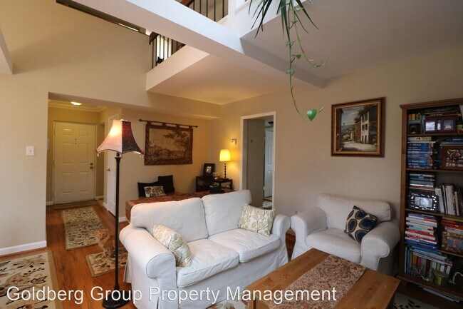 Building Photo - 2 br, 1 bath House - 3800 39th Street NW #...