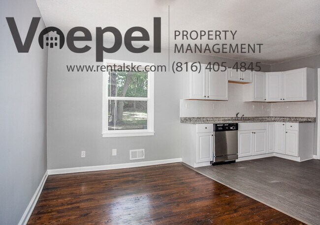 Building Photo - 3 Bedroom 1.5 Bath Fully Renovated Home