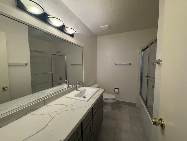 Building Photo - Beautiful Home, Coming SOON! Great Neighbo...