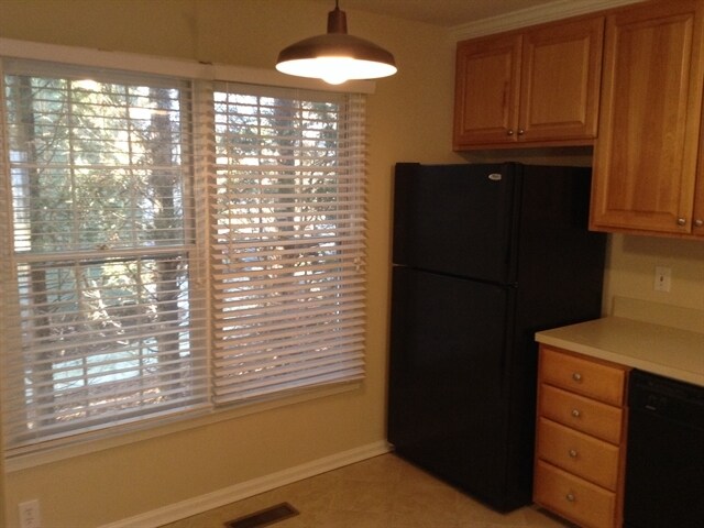 Building Photo - 23 Archer Glen Ct