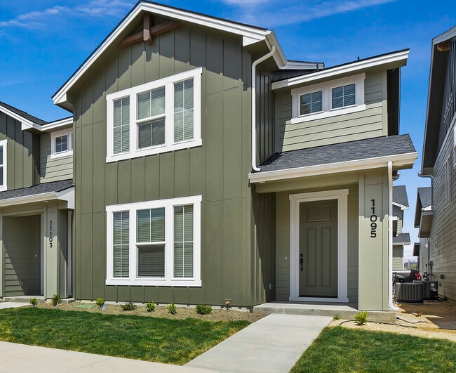 Building Photo - 11095 W Clematis St