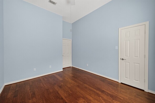 Building Photo - 2223 Fern Mist Ln