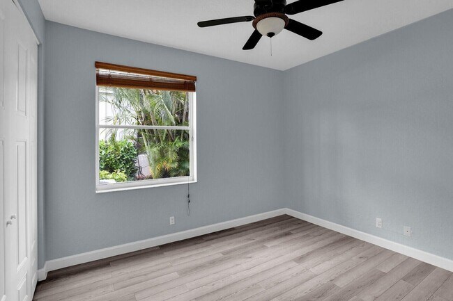 Building Photo - 18544 Ocean Mist Dr