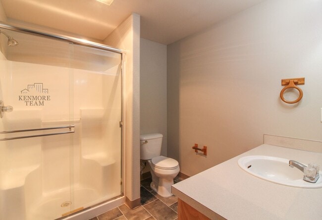 Building Photo - 5108 Montague Ln