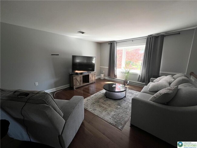 Building Photo - 3071 Athena Dr