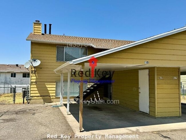 Building Photo - E Smelter Rd Duplex