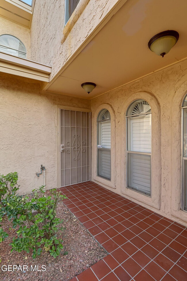 Building Photo - 1742 Pico Alto Dr