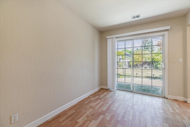 Building Photo - 755 Enright Ave