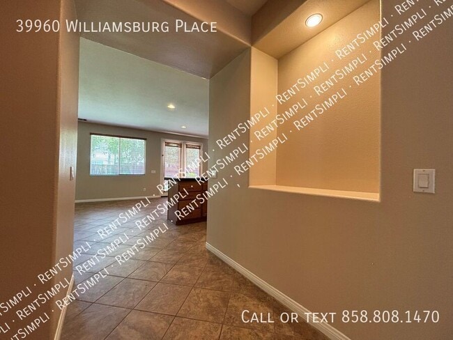 Building Photo - 39960 Williamsburg Pl