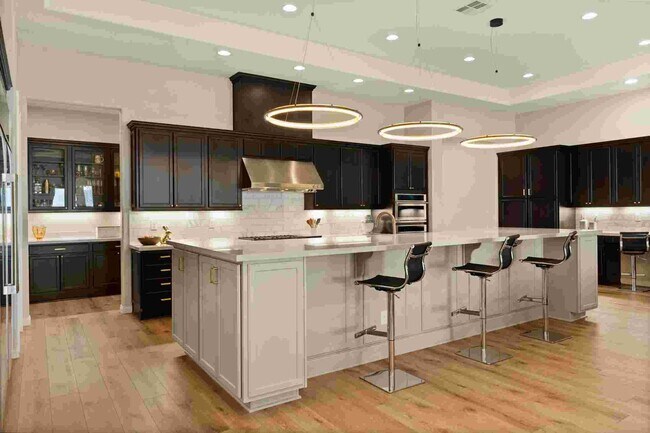 Building Photo - Stunning 5-Bedroom, 4.5-Bath Home in the S...