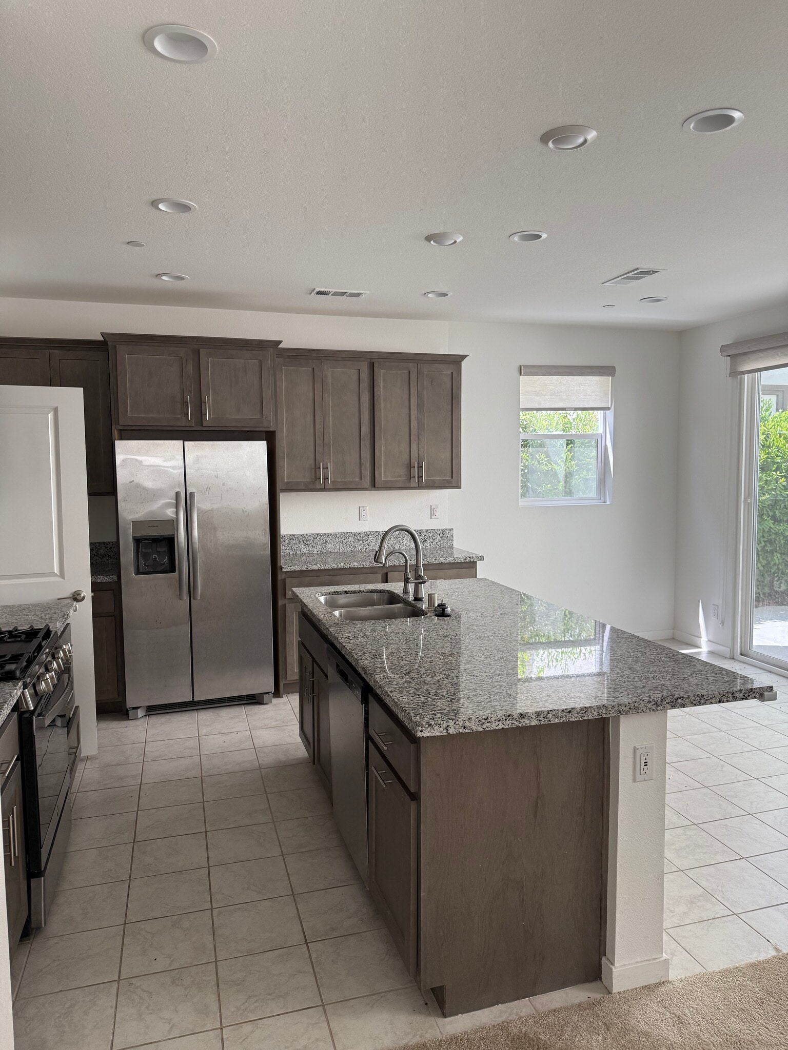 Kitchen - 26149 Park Ave