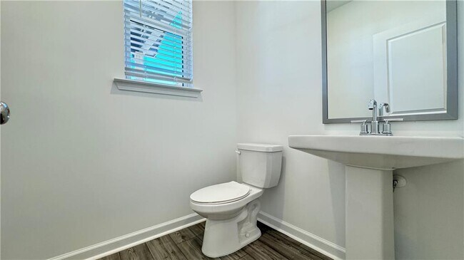 Building Photo - 9 Peeples Dr