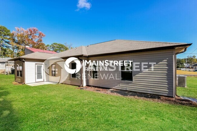 Building Photo - 47 Carriage House Rd SW