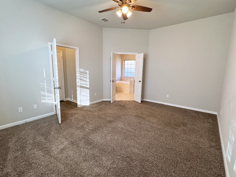 Building Photo - 2725 Keathley Dr