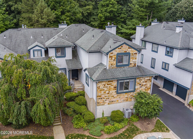 Building Photo - 70 Overlook Dr