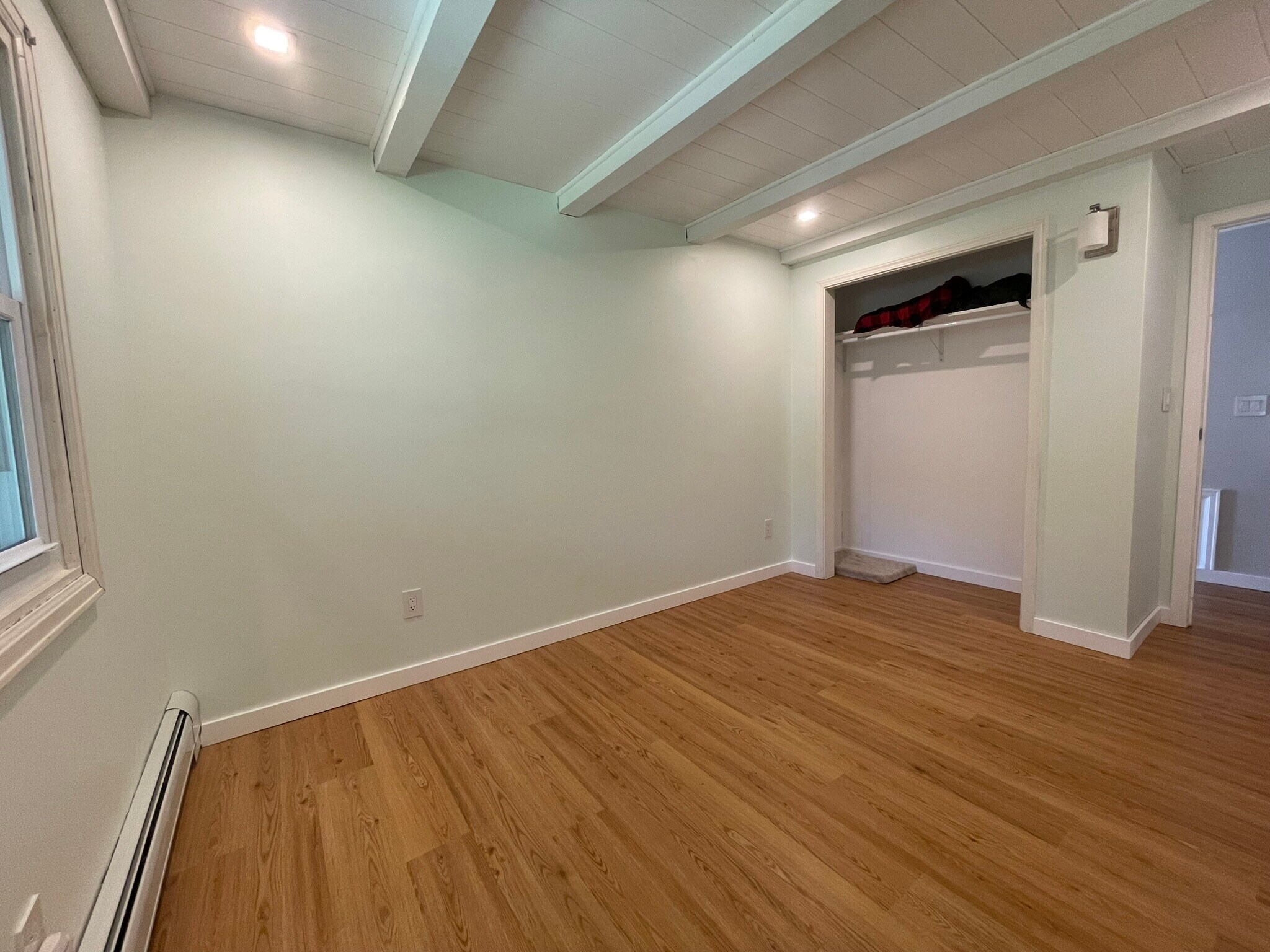 Building Photo - 832 VT-15