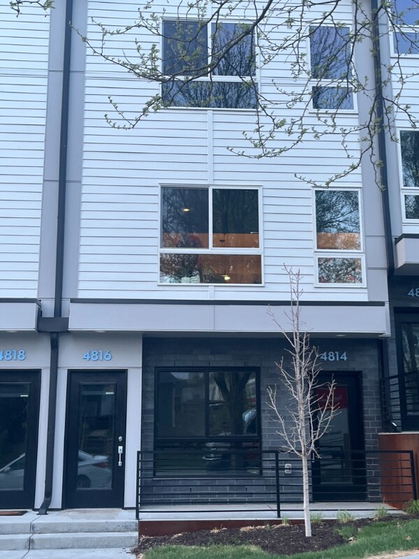 Building Photo - 4816 Pacific St