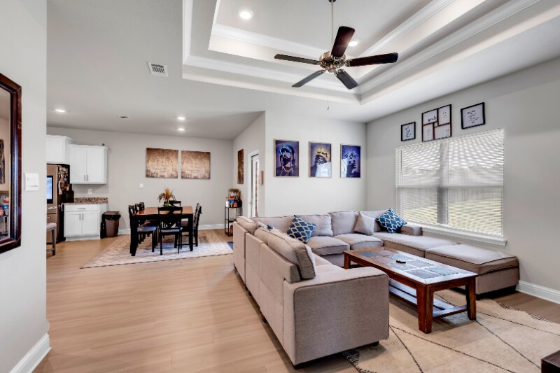 Building Photo - 5371 Leeds Ln