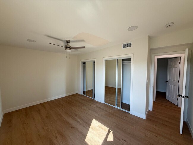 Building Photo - BRAND NEW REMODEL (2026) - Large 7 Bedroom House on Faber