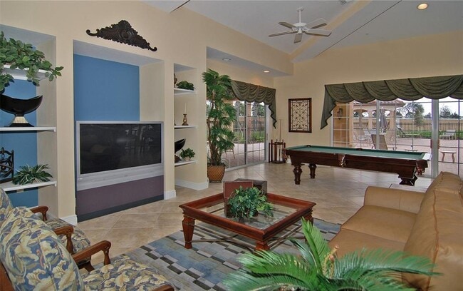 Building Photo - 8363 Miramar Way