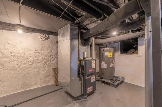 Building Photo - 406 Ligonier St