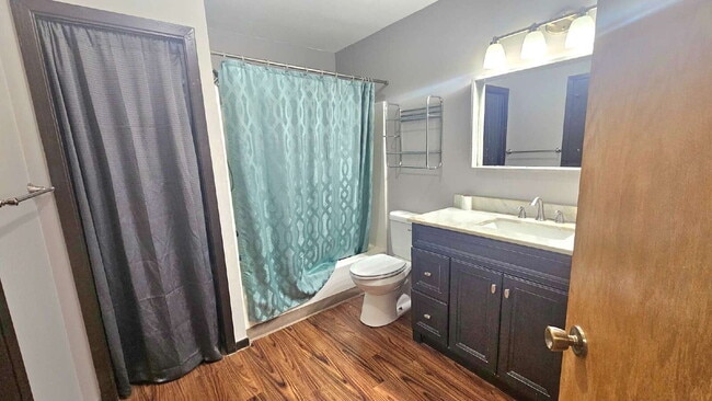 Building Photo - 2-Bed 1 bath Townhouse Retreat in Plymouth with Spacious 1208 Sq Ft Layout.