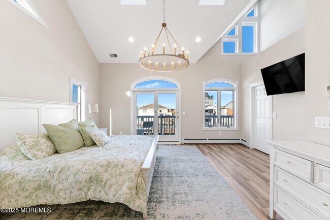 Building Photo - 3456 E Thistle Ave