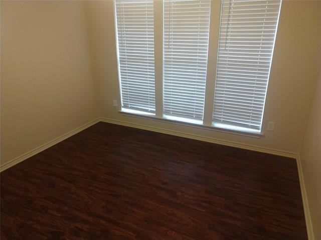 Building Photo - 3819 Wrentham Dr