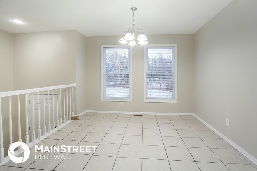 Building Photo - 8112 NW 77th Ct