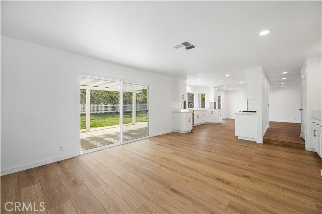 Building Photo - 738 S Fairway Ln
