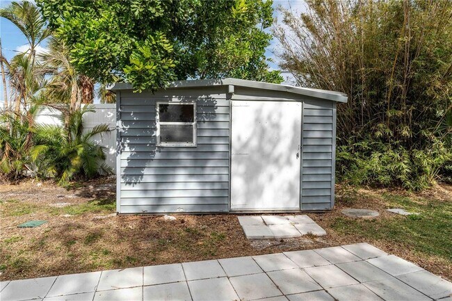 Building Photo - 1841 Buccaneer Dr