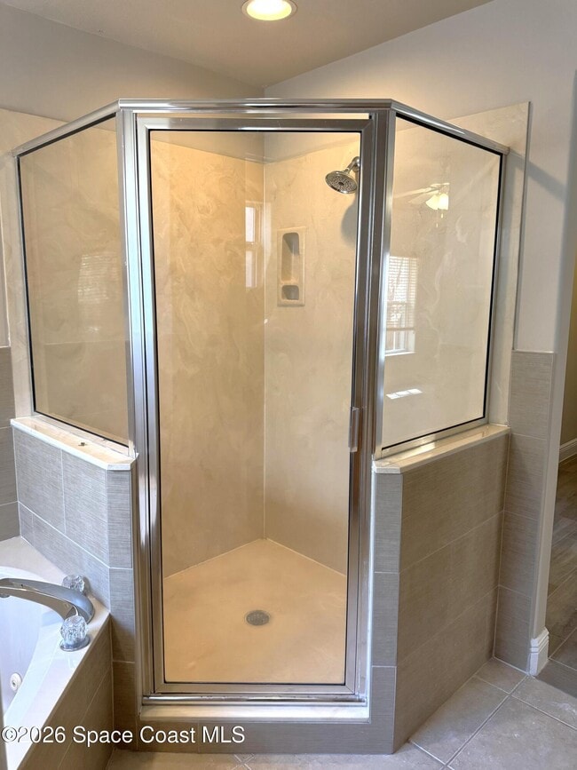 Building Photo - 320 Jennifer Dr