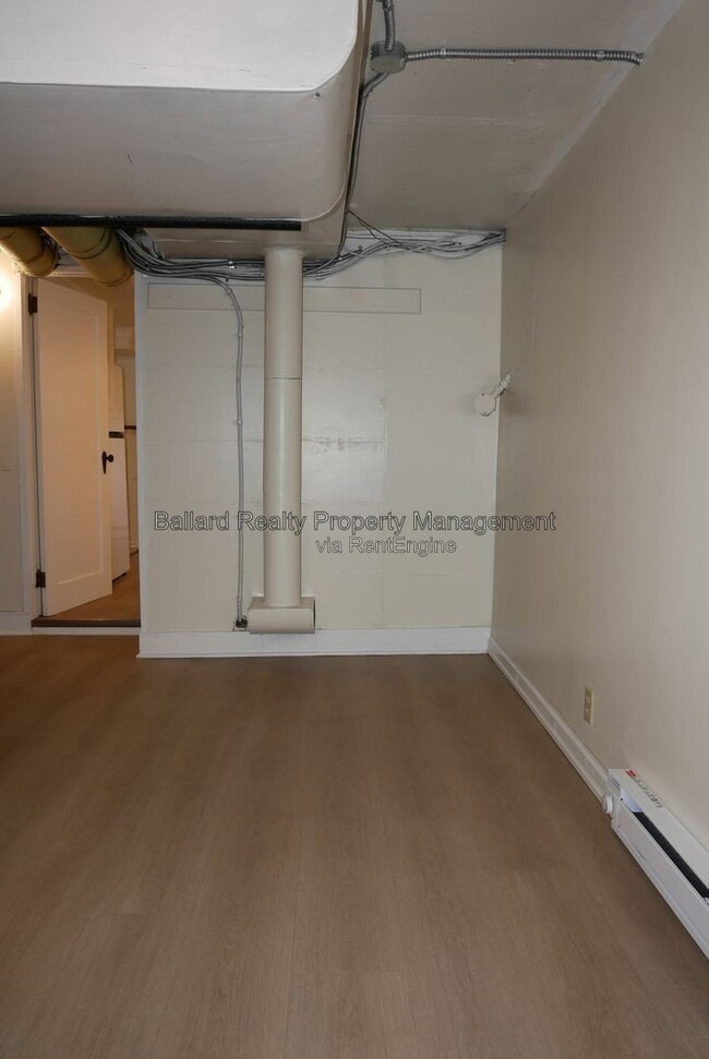 Building Photo - 6407 36th Ave NW