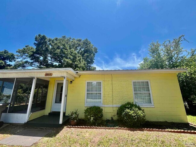 Primary Photo - 5517 W Jackson St