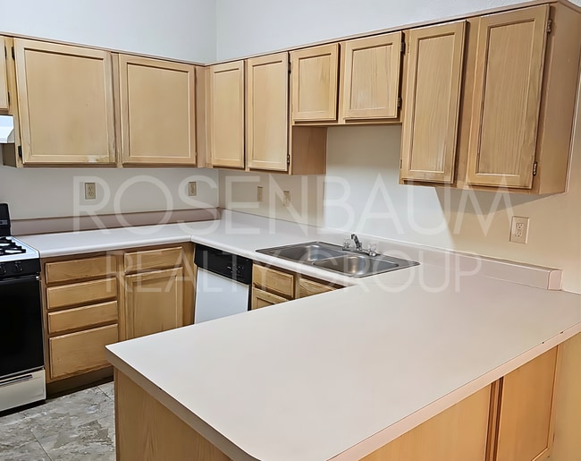 Building Photo - Charming & Inviting 2-bedrooms, 1-bath apartment in Prescott Valley!