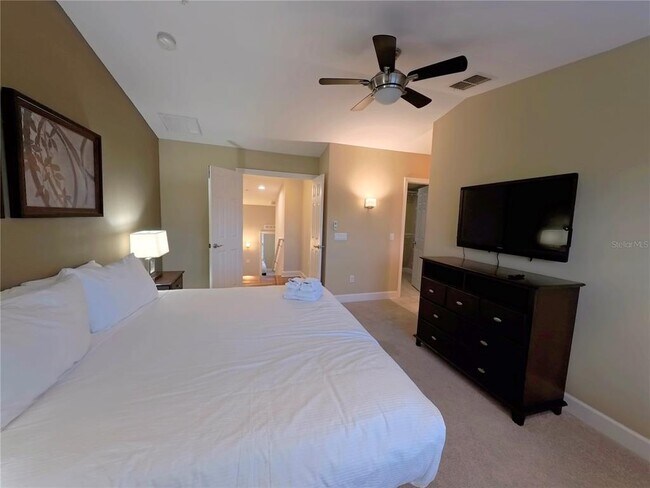 Building Photo - 14525 Damai Ln