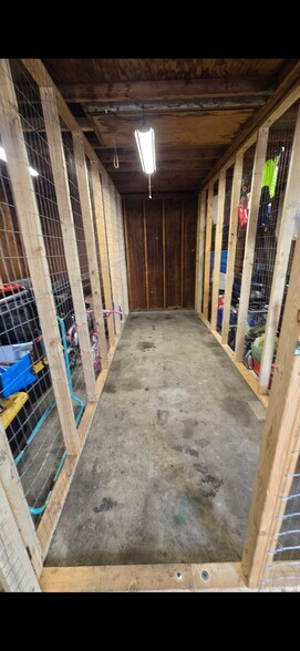 Building Photo - 392 Albright Ln