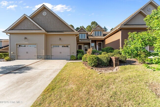 Building Photo - 108 Cypress Cir