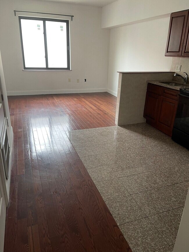 Building Photo - 1232 N Carlisle St