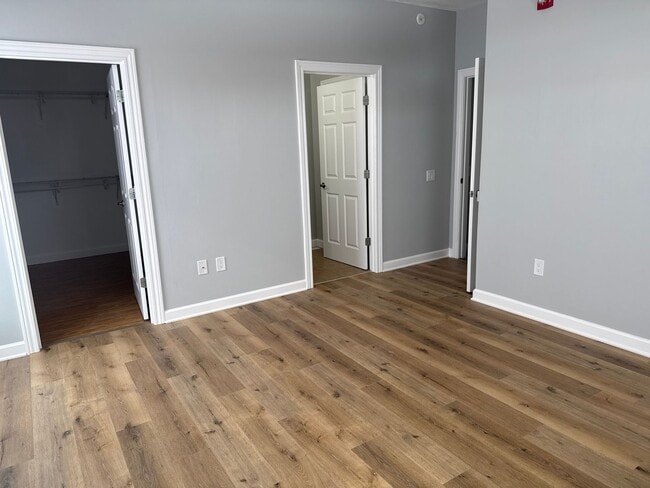 Building Photo - 620 Garvey Ln