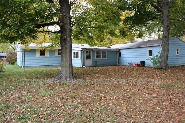 Building Photo - 107 Eastwood Ave