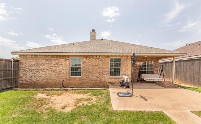 Building Photo - Lovely Home in Southwest Lubbock