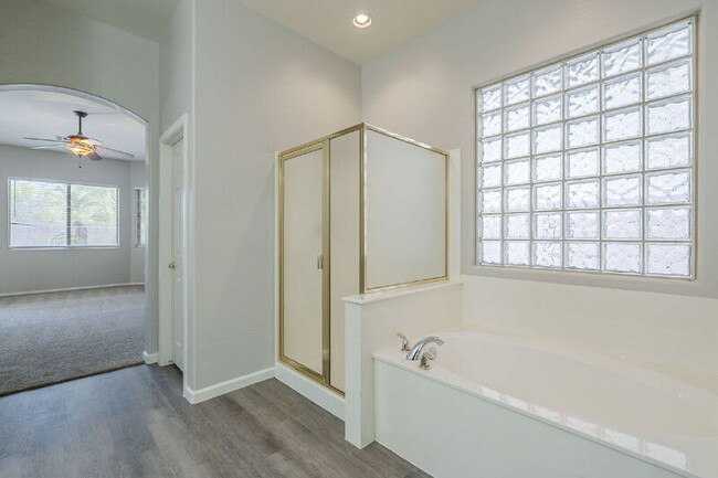 Building Photo - 2951 E Riviera Pl