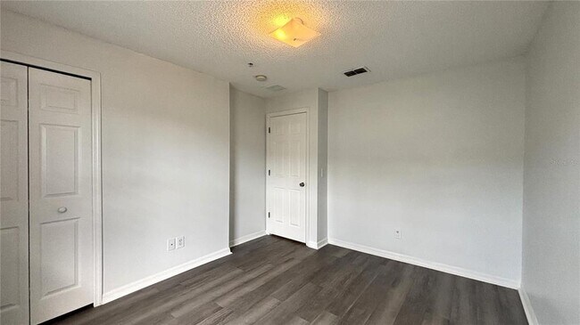 Building Photo - 2105 Cole Trail