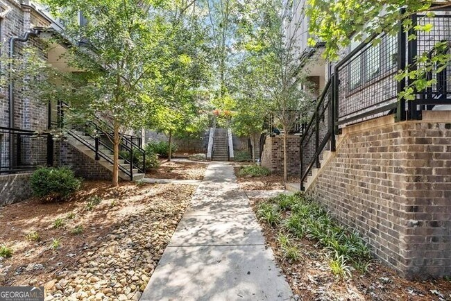 Building Photo - 395 Pratt Dr SE