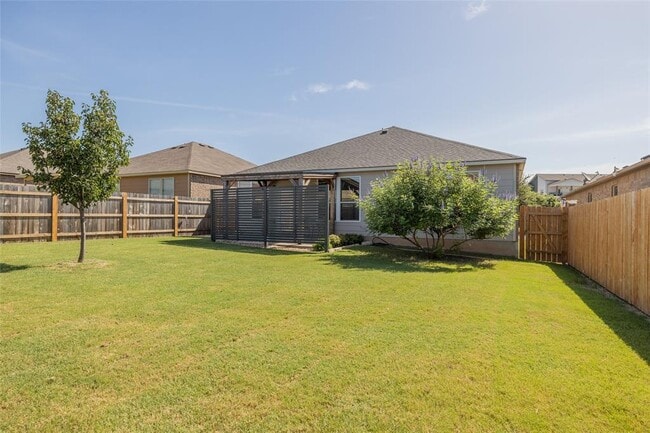 Building Photo - 767 Hoot Owl Ln S