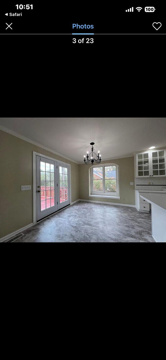 Building Photo - 809 Barneswyck Dr