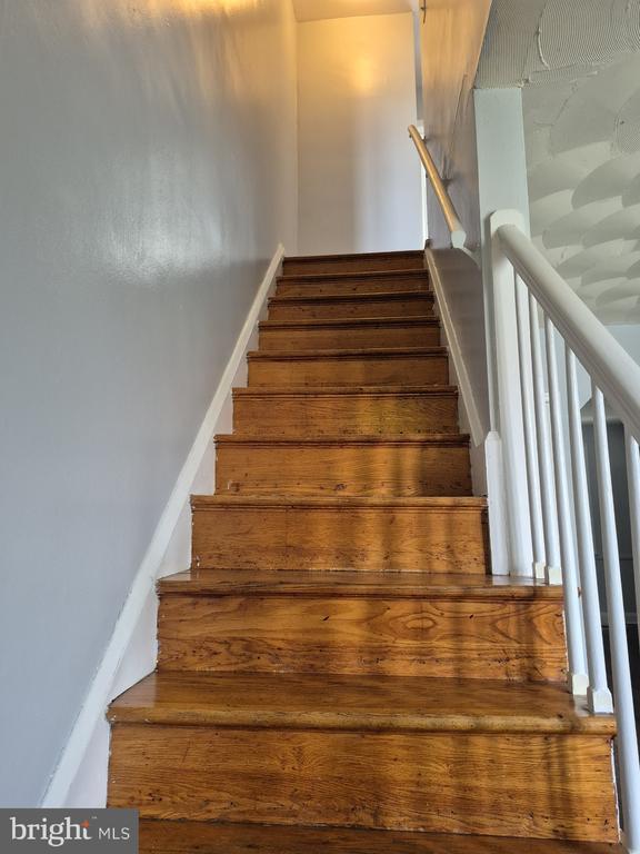 Building Photo - 2863 Edgecombe Cir S