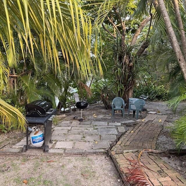 Building Photo - 1826 N Dixie Hwy